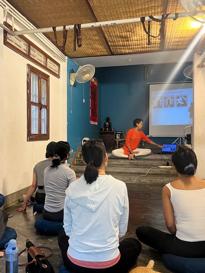 Women listening at one of Elizabeth's workshops